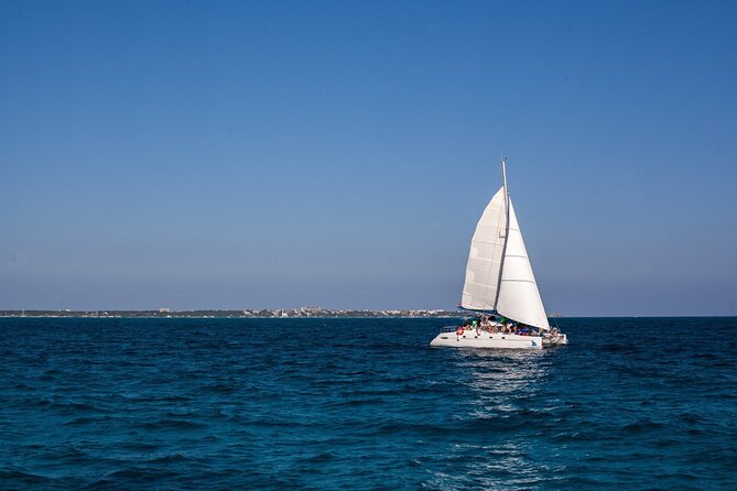 Cancun Sailing Catamaran Islas Mujeres With Luxury Beach Club - Meeting at Playa Tortugas
