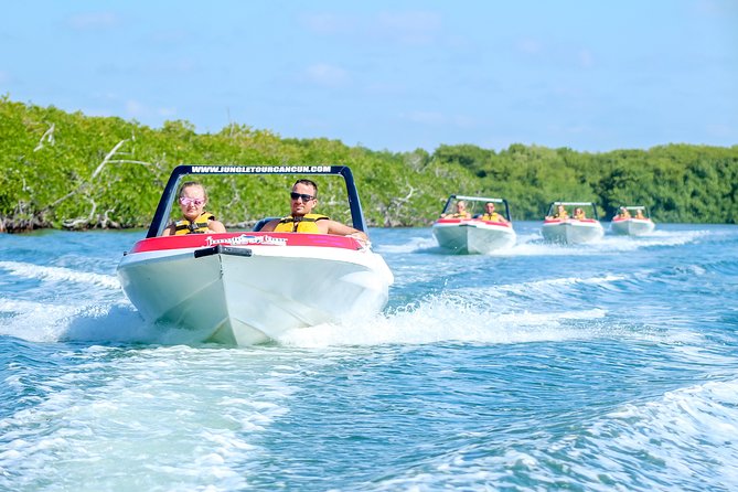 Cancun speedboat and snorkel tour: shared speedboat - Check-in comes 30 minutes before departure