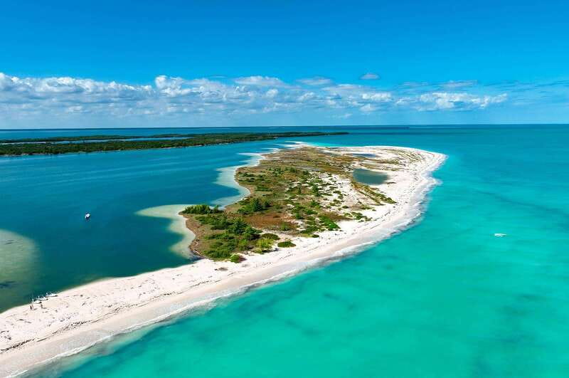Cancun: Speedboat tour to a Virgin Beach - Chacmuchuc Lagoon, where speed meets wildlife