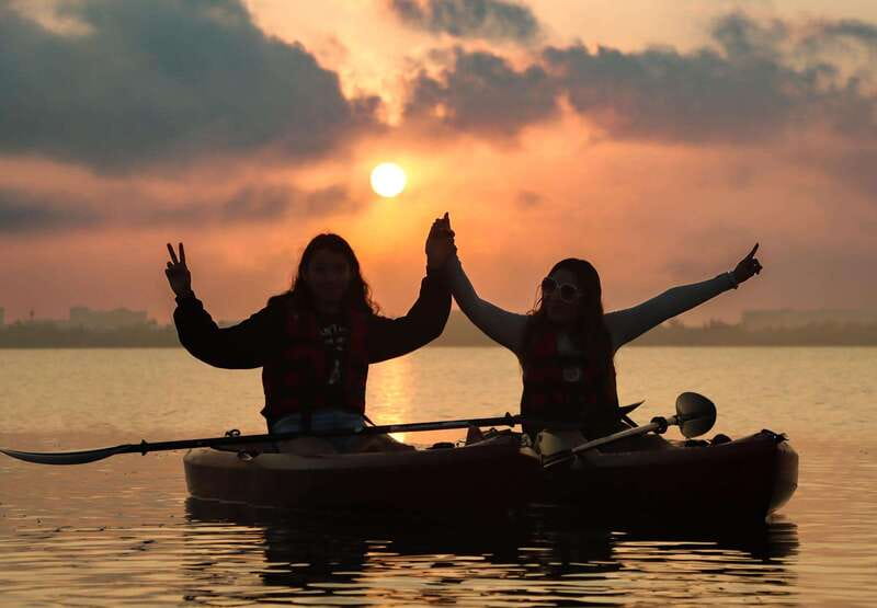 Cancun: Sunset Kayak Experience in the Mangroves - The first 15 minutes: safety and paddle basics