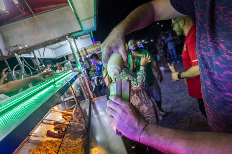 Cancún: Taco & Local Beer Tasting Tour with transportation - Stop three on Avenida Yaxchilán