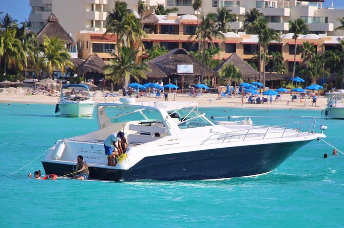 Cancun yachts rental BEATIFUL YACHT 46FT, 15 PAX MAX 25P6 - Why a private Cancun yacht makes sense