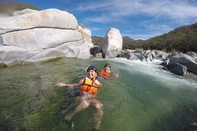 Canyoning in the Oaxacan Coast Canyons - Hotel pickup and the road to the canyon
