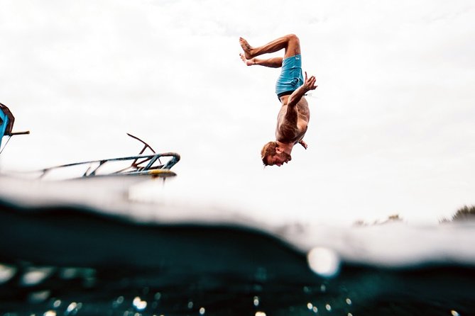 Catamaran Booze Party With Open Bar in Cancun - Boat size: 100 people or a smaller upgrade