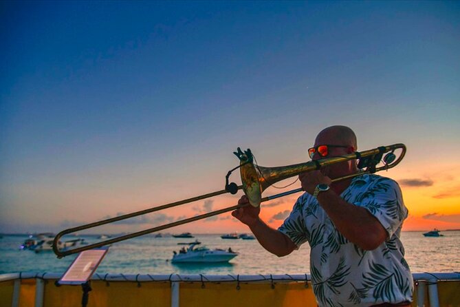 Catamaran Sunset Cruise to Isla Mujeres from Cancun - The crossing to Isla Mujeres