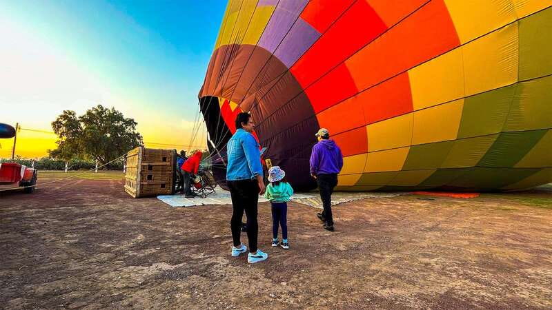 CDMX: Teotihuacan Balloon Flight with Optional Pyramids Tour - Obsidian, tequila, and a taste of Mexico