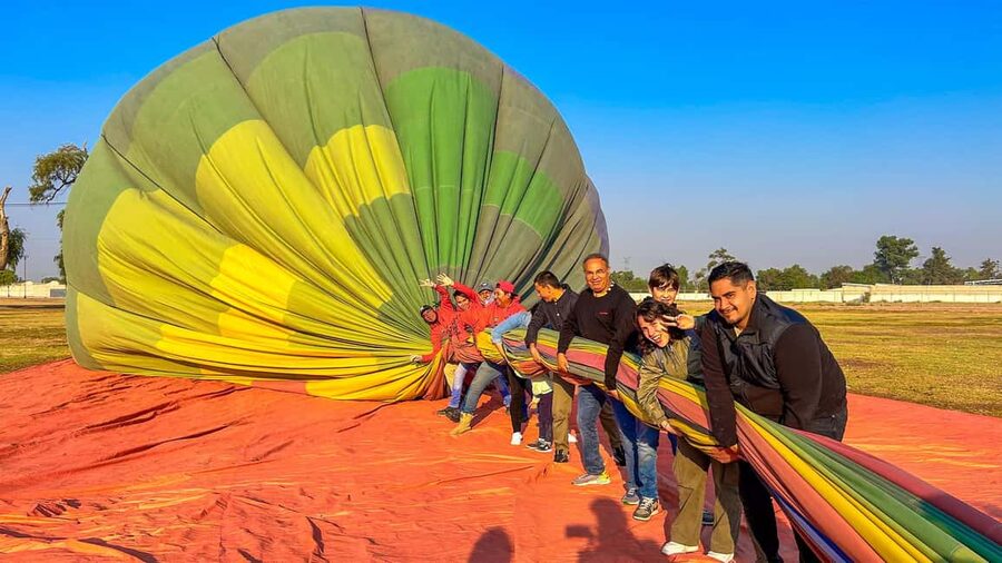 CDMX: Teotihuacan Hot Air Balloon with Breakfast - Timing, weather, and what to pack