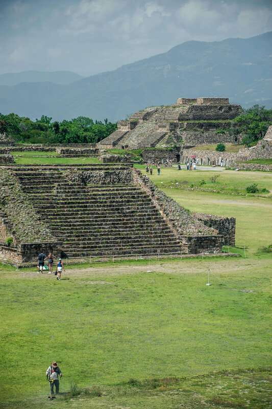 CDMX: Tour of the ruins of Teotihuacan, Tlatelolco, and Guadalupe - Lunch and the Mexican fiesta