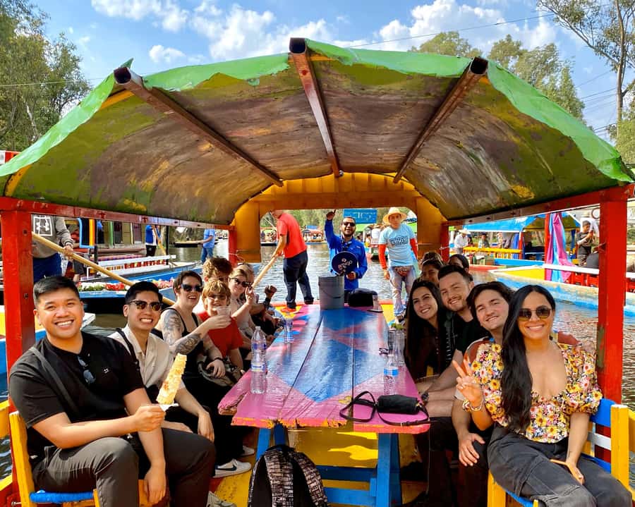 CDMX: Xochimilco Trajinera Party, Drinks, Mariachi & Tacos - Tacos make the boat ride a full evening
