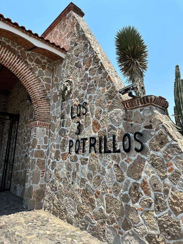 Chapala and Ajijic Tour from Guadalajara with 3 Potrillos - The restaurant stop and the short boat ride