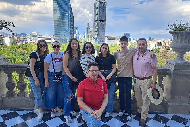 Chapultepec Castle Tour and its surroundings - Beginning at the Niños Heroes monument