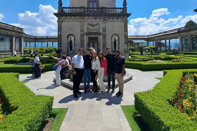 Chapultepec Castle Tour and its surroundings - Audiorama, the calm finish in the forest