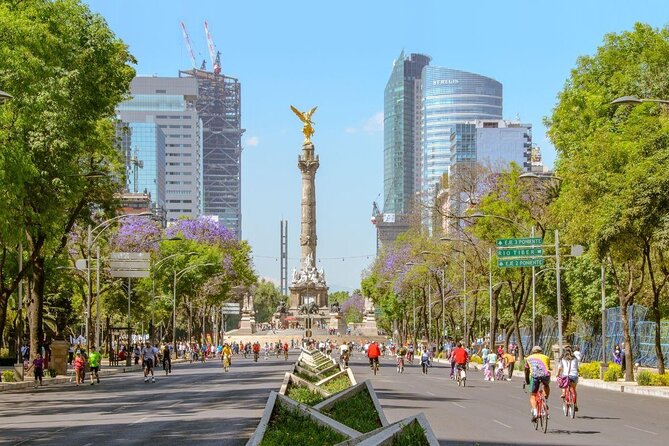 Cheerful Introduction Walking Tour in Roma, Condesa & Juarez - Parque Mexico gives the walk an easy start