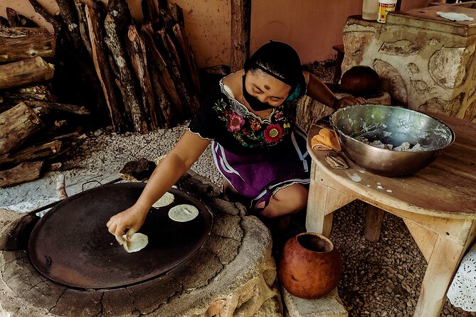 Chichen Itza, Beautiful Cenote and Valladolid All Inclusive Tour - Lunch and the cenote at Hacienda Oxman