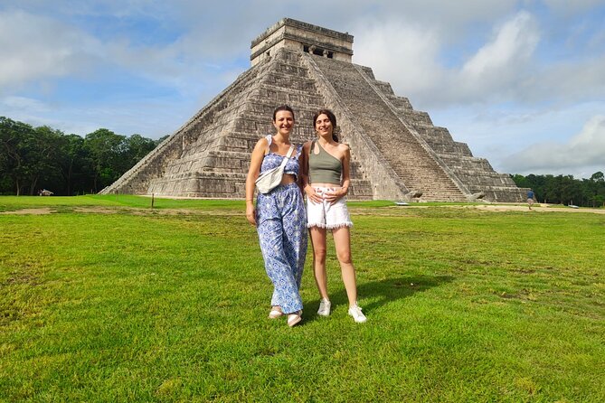 Chichen Itza Cenote and Magic Izamal - Lunch and the food that keeps the day moving