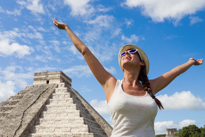 Chichén Itzá, Cenote Suytún, and Cenote Ikkil Guided Tour - Valladolid: a quick taste, not a full city visit