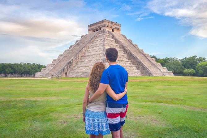 Chichen Itza Deluxe Valladolid and 2 Cenotes - Guides, language, and group size