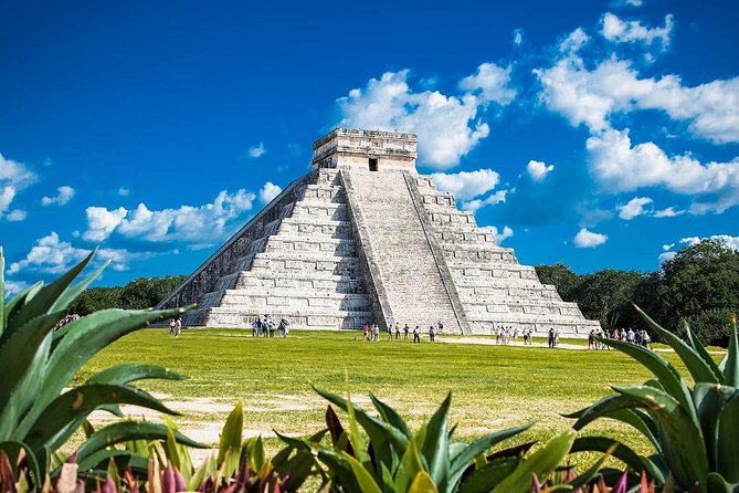 Chichen Itza & Ek Balam Tour From Cancun - Chichen Itza before the crowds