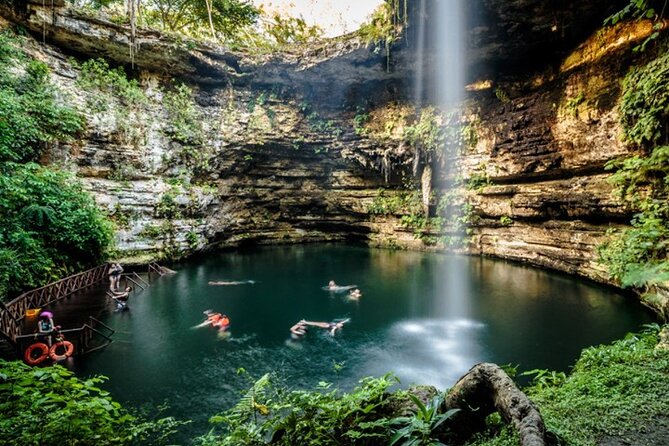 Chichen Itza Exclusive Tour, Cenote, Magical Town & Buffet - Chichen Itza explains the Maya ceremonial center