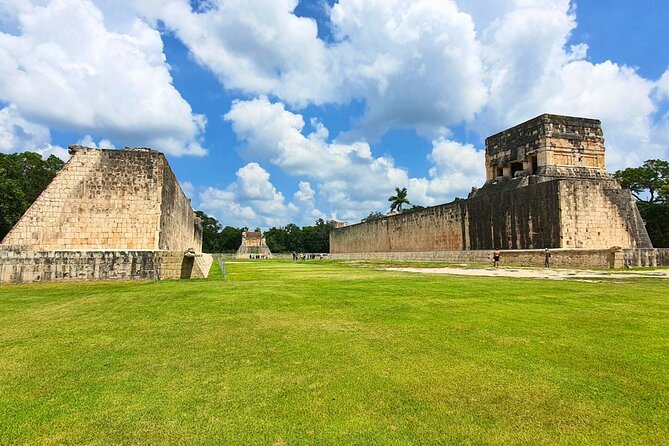 Chichen Itza Gastronomic, Valladolid and Cenote Extremo - Regional food and the Kaua stop