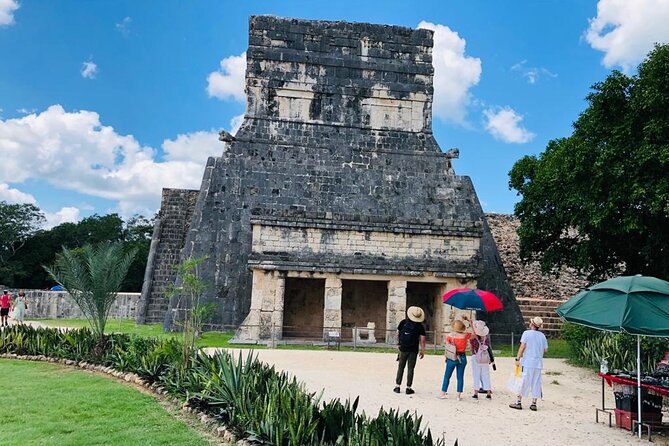 Chichén Itzá Premium Cenote y valladolid Day Tour - Leaving Cancun Early and Staying Flexible