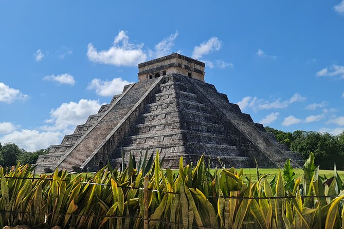 Chichen Itza Private Tour VIP - Cenote San Lorenzo Oxman: a cool change of pace
