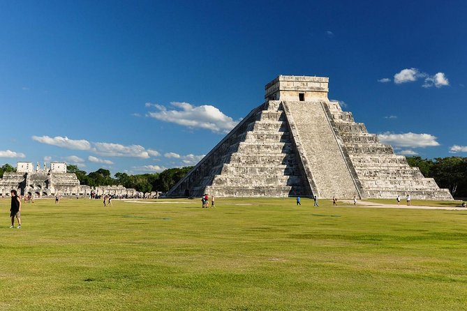 Chichen Itza Ticket with optional Guide - The Great Ball Court and Temple of Warriors