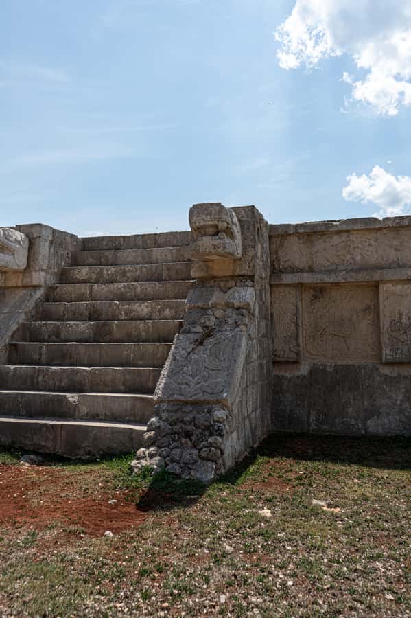 Chichén Itzá: Tour with Expert Tour Guide - The ball court and the human side of Maya life