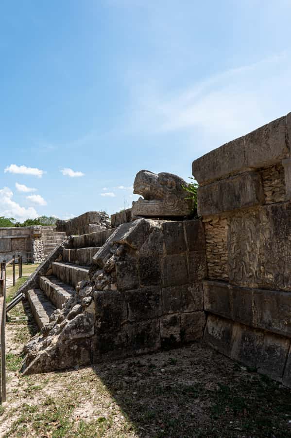 Chichén Itzá: Tour with Expert Tour Guide - What the language options mean in practice