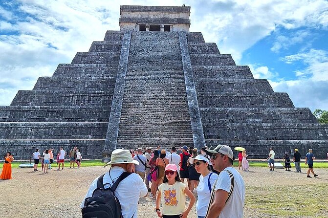 Chichen Itza : Walking Tour with Expert Guide and Skip-the-Line Access! - Why a 90-minute guided walk works at Chichen Itza