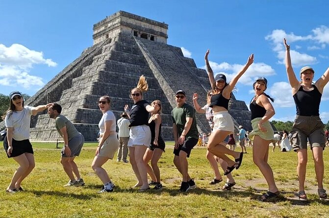 Chichen Itza : Walking Tour with Expert Guide and Skip-the-Line Access! - Meeting point, timing, and practical comfort