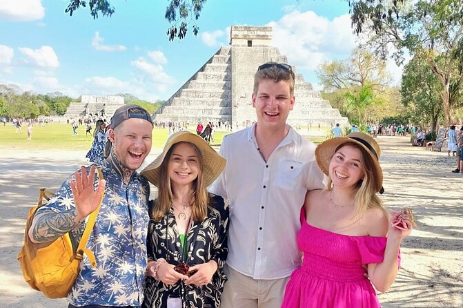 Chichen Itza : Walking Tour with Expert Guide and Skip-the-Line Access! - El Castillo: astronomy, acoustics, and the first big impression