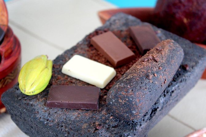 Chocolate Seaside Workshop & Wine Tasting - Making your own chocolate bar