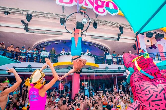 Coco Bongo Beach Club Cancun - DJs, performers, and the show element