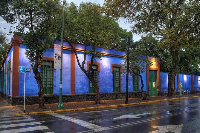 Coyoacán and Xochimilco including Frida Kahlo Museum - Guides, Language, and Group Size