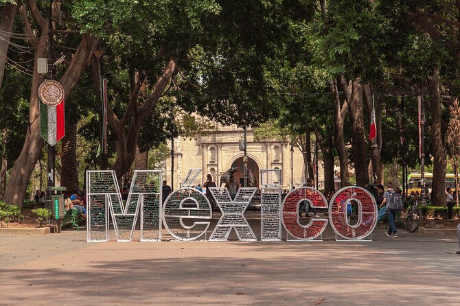 Coyoacan Food Tour - Jardin Centenario and the center of Coyoacán