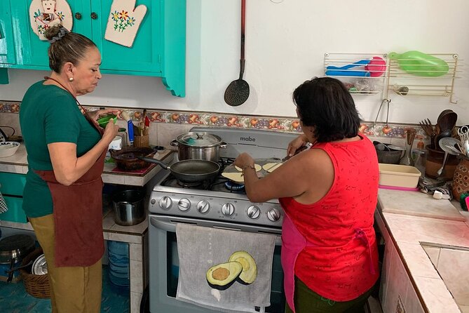 Cozumel Cooking Class - Learning the Tools of Mexican Cooking