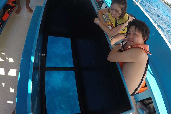 Cozumel Coral Reef Snorkeling by Glass Bottom Boat with Guide - What the guides add to the experience