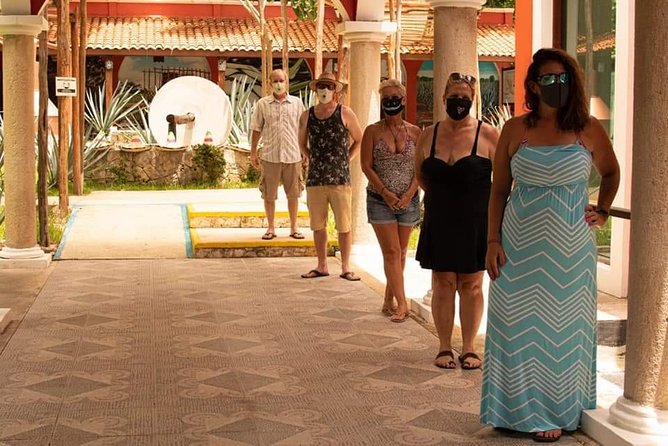 Cozumel Cultural Jeep Tour with Mayan Village and Mexican Lunch - Lunch at La Choza gives the tour a proper pause