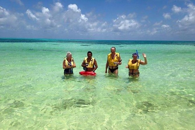 Cozumel Jeep and Snorkel Adventure with Lunch at Punta Sur Park - Mexican lunch at a beach resort