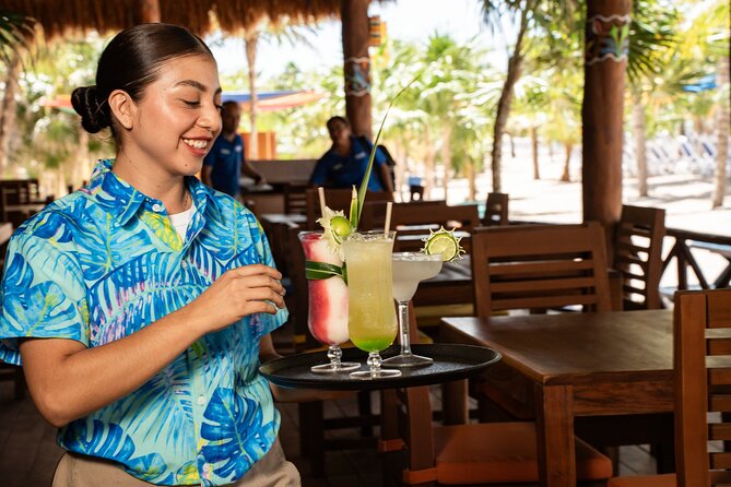 Cozumel: KUZÁ Beach Day, Buffet, Open Bar & Mexican Flavors Class - What the $89 price really buys you