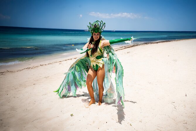 Cozumel: KUZÁ Beach Pass with Buffet, Open Bar & Activities - Music, shows, games, and family time