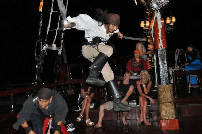 Cozumel: Pirate Ship Cruise with Open Bar, Dinner, and Show - Dinner arrives after the deck transforms