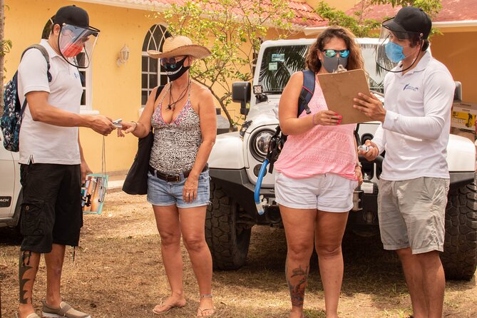Cozumel Private Jeep Tour with Snorkeling Experience and Lunch - Rancho Alejandra and the tequila lesson