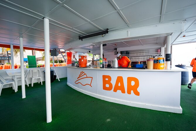 Dancer Cruise Isla Mujeres Snorkel Food and Drinks Included - Arrecife El Meco: snorkeling and water play