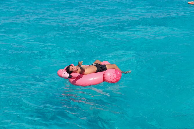 Dancer Cruise Isla Mujeres Snorkel Food and Drinks Included - The ride back turns into the main party
