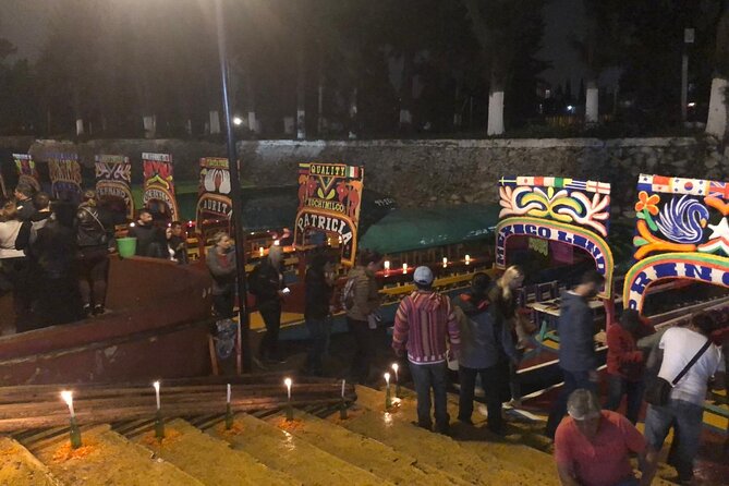 Day of the Dead Tour in Mexico City - Group size and guide support