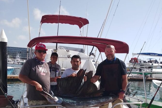 Deep Sea Fishing for 5 Hours from Cabo San Lucas - Crew help can shape the whole day