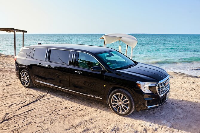 Deluxe GMC Limousine from Cancun Airport to Puerto Morelos - Leaving Cancun Airport without the usual confusion