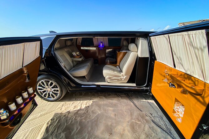 Deluxe GMC Limousine from CUN Airport to Cancun Hotel Zone - The most praised part: communication and staff